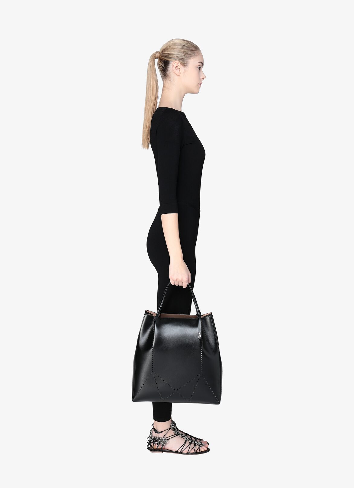 MARGUERITE MED CUIR LUX POINCONNE BLACK ALAÏA BLACK  MARGUERITE MED CUIR LUX POINCONNE BLACK